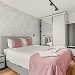 Corvinia House Marasti - Free Parking - Near Airport
