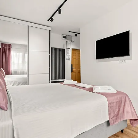 Corvinia House Marasti - Free Parking - Near Airport Kolozsvár
